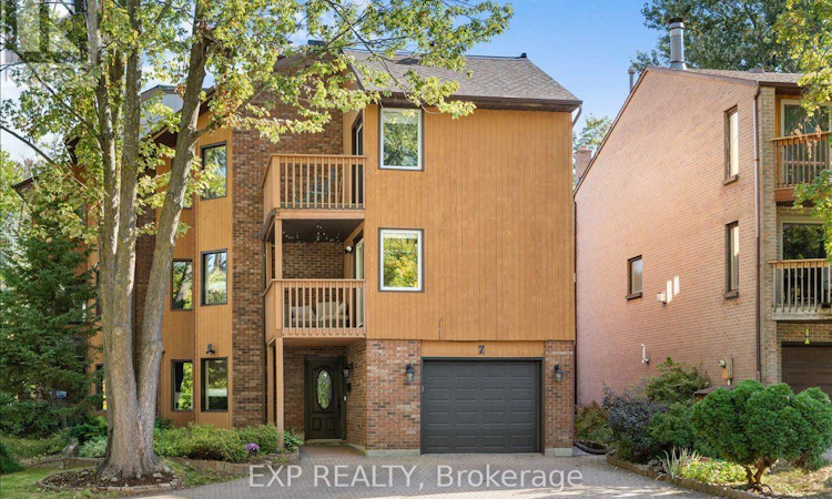 7 Maplehurst Avenue