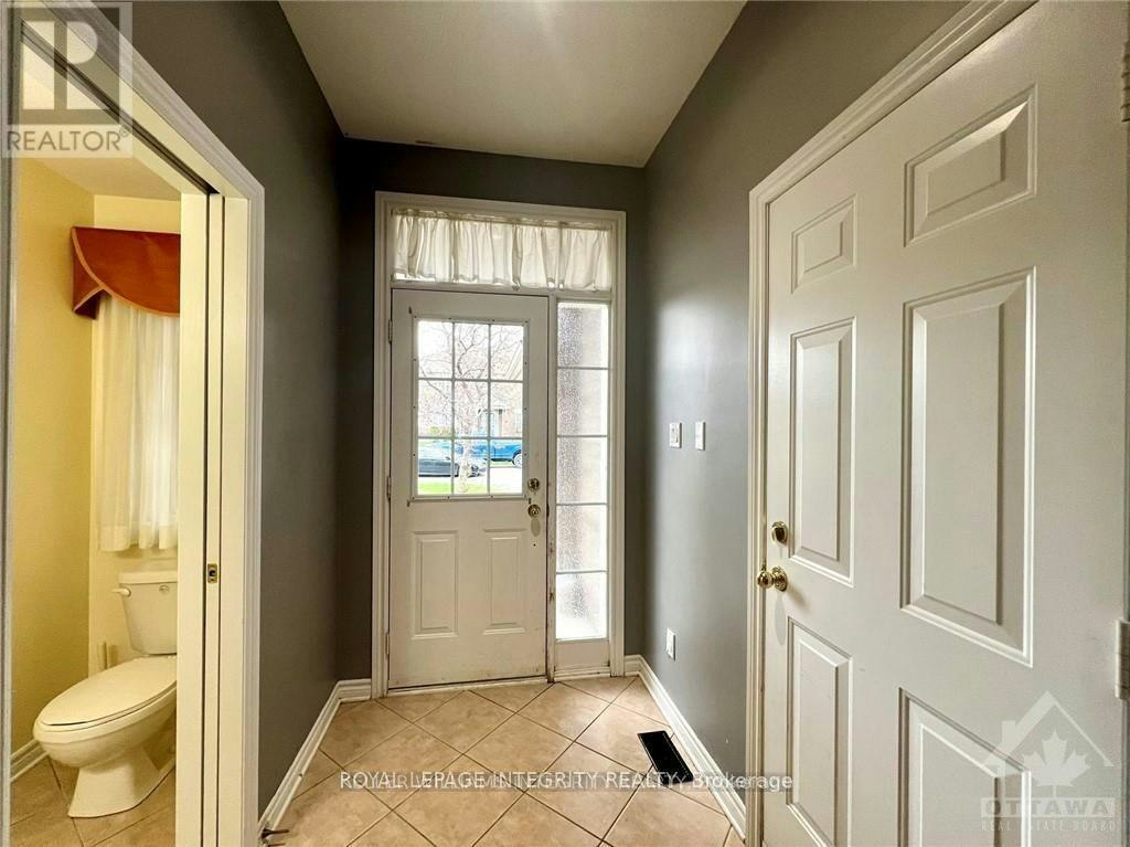 249 Saddlesmith Circle, Ottawa, ON, K2M 2Z1 - 3