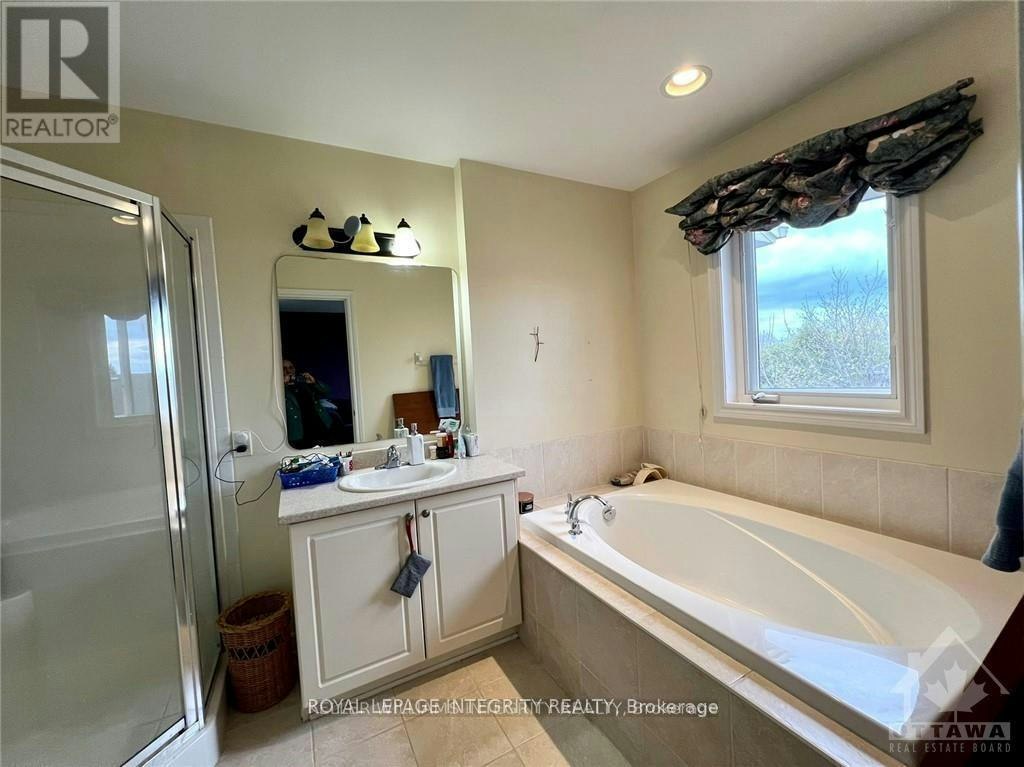 249 Saddlesmith Circle, Ottawa, ON, K2M 2Z1 - 19