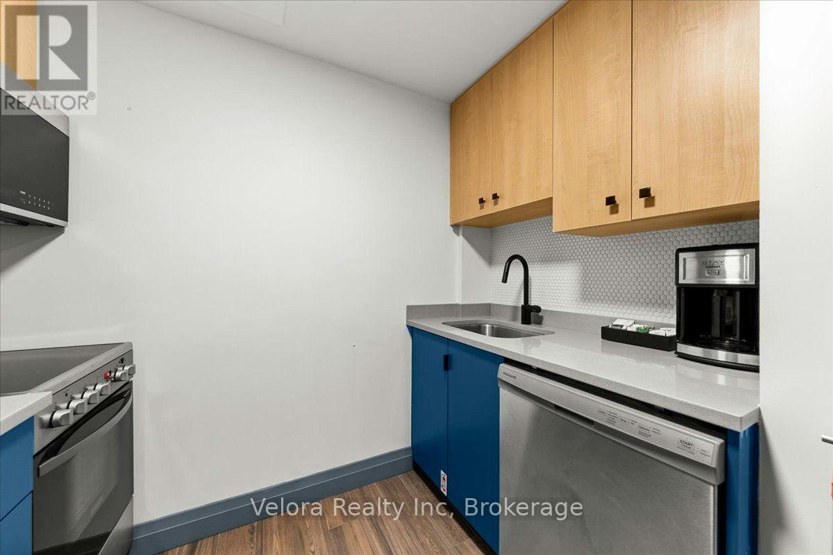 610-161 Laurier Avenue W, Ottawa, ON, K1P 5J2 - 9