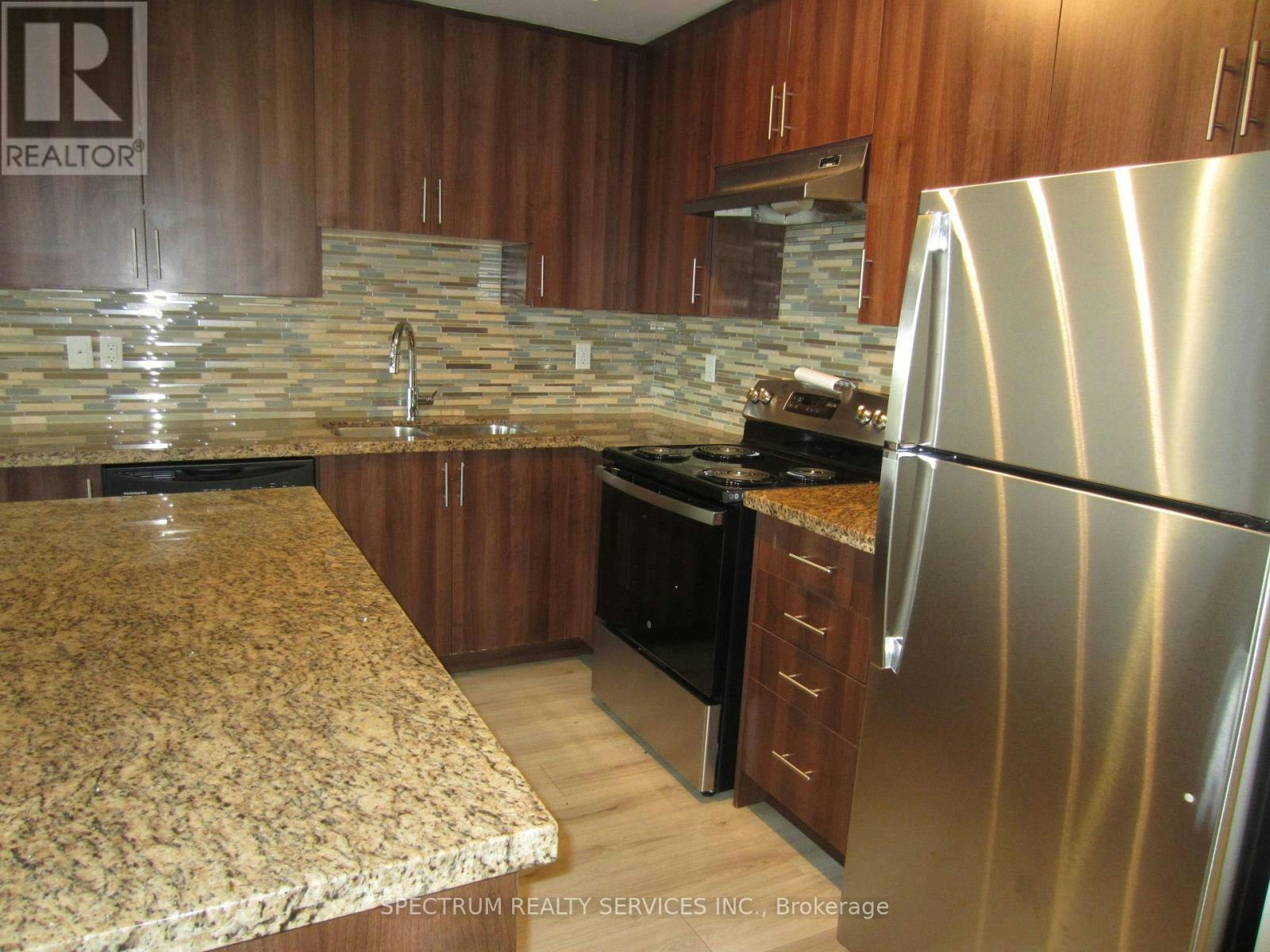 C-31-26 Bruce Street, Vaughan, ON, L4L 1J4 - 4