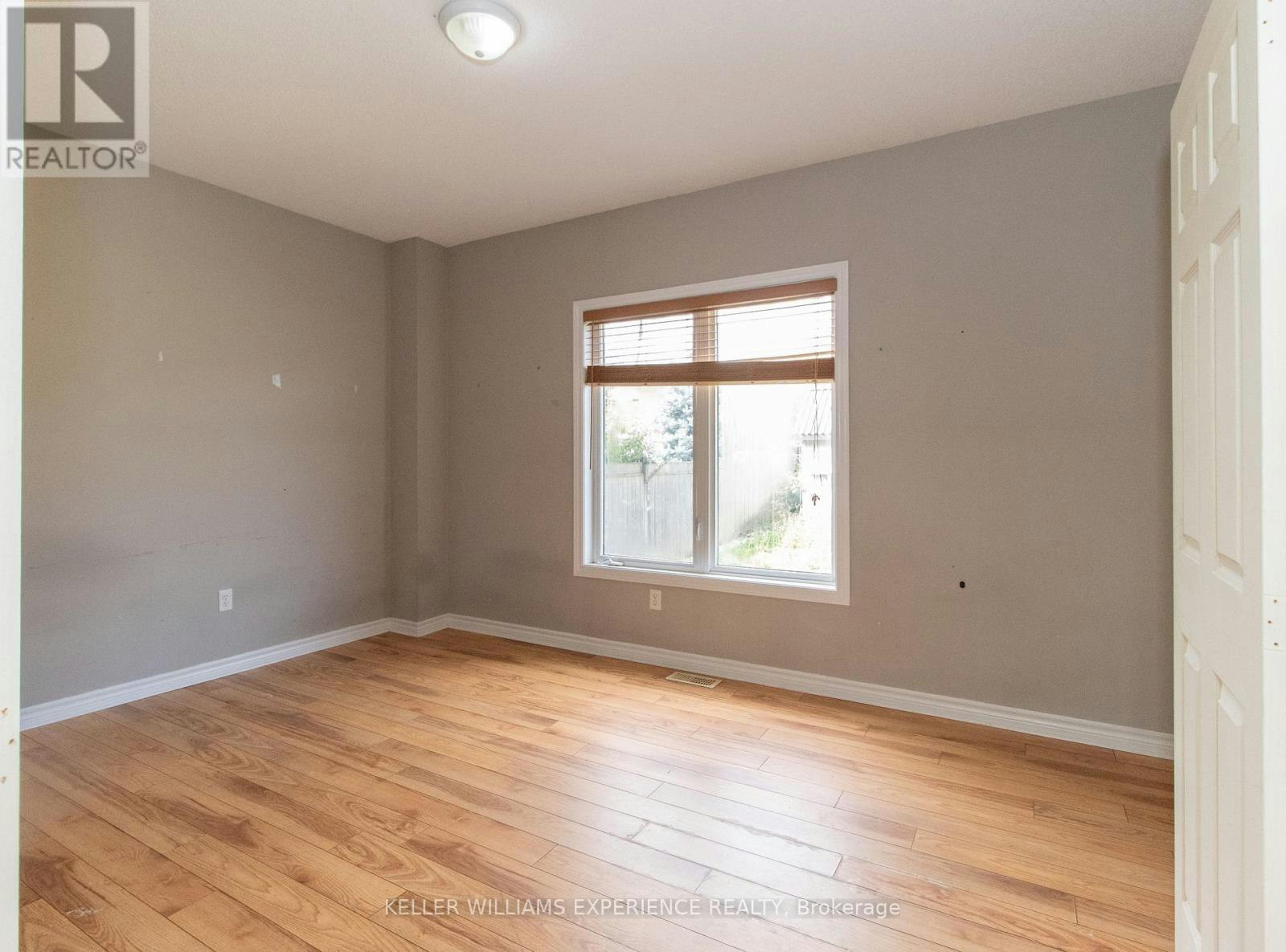 304 Country Lane, Barrie, ON, L4N 5Z6 - 6