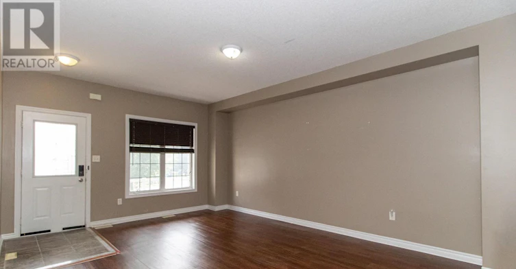 304 Country Lane, Barrie, ON, L4N 5Z6 - 2