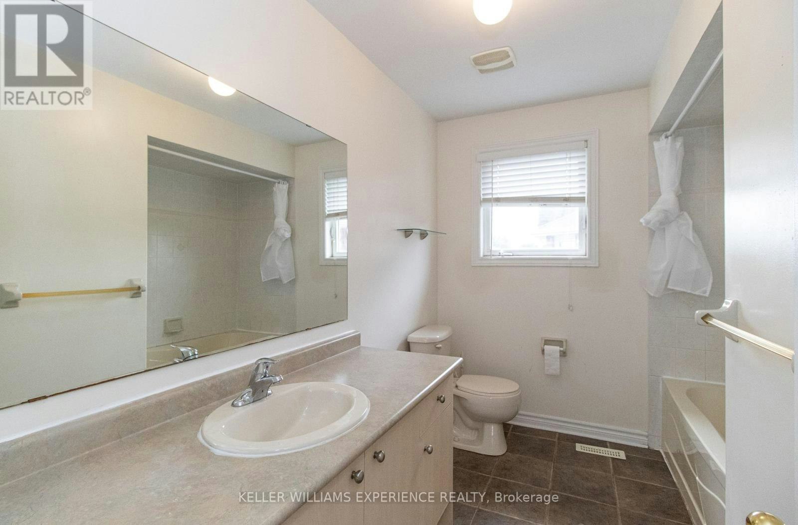 304 Country Lane, Barrie, ON, L4N 5Z6 - 14