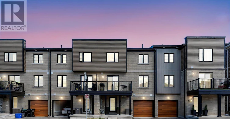52 Hay Lane, Barrie, ON, L9N 0T8