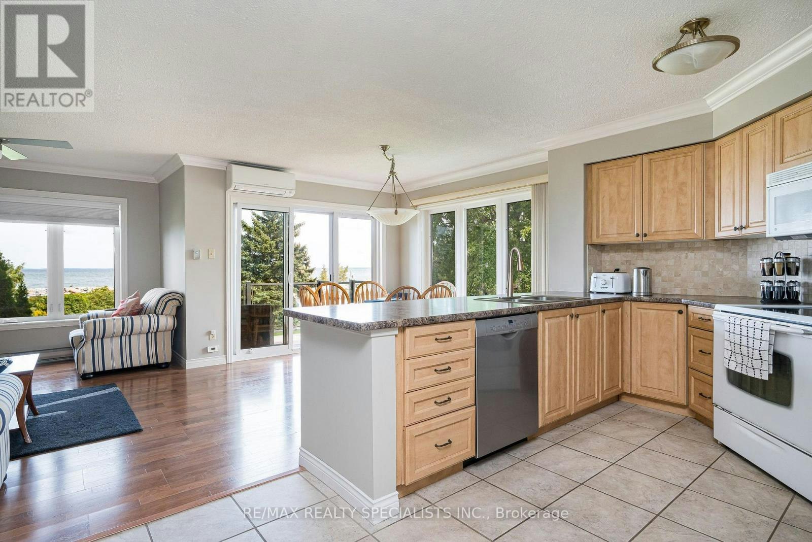 110-10 Ramblings Way, Collingwood, ON, L9Y 5C6 - 13