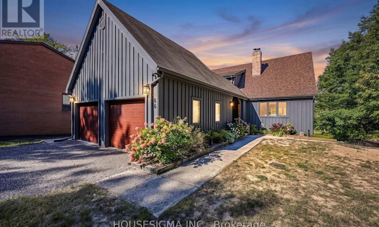 66 Islandview Crescent