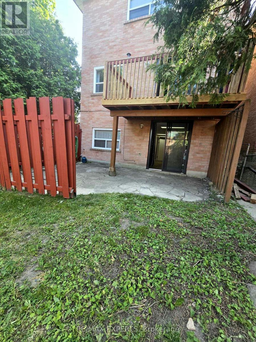 5 Rawling Crescent, Brampton, ON, L6E 1N7 - 6