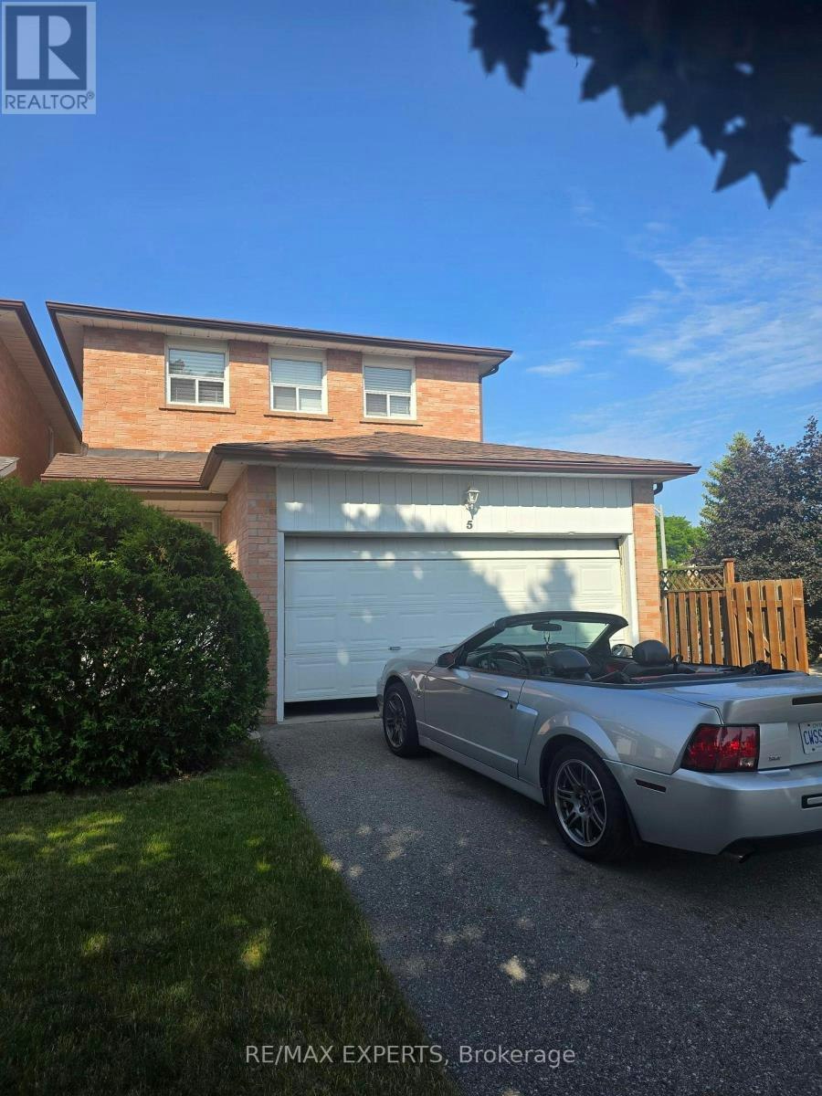 5 Rawling Crescent, Brampton, ON, L6E 1N7