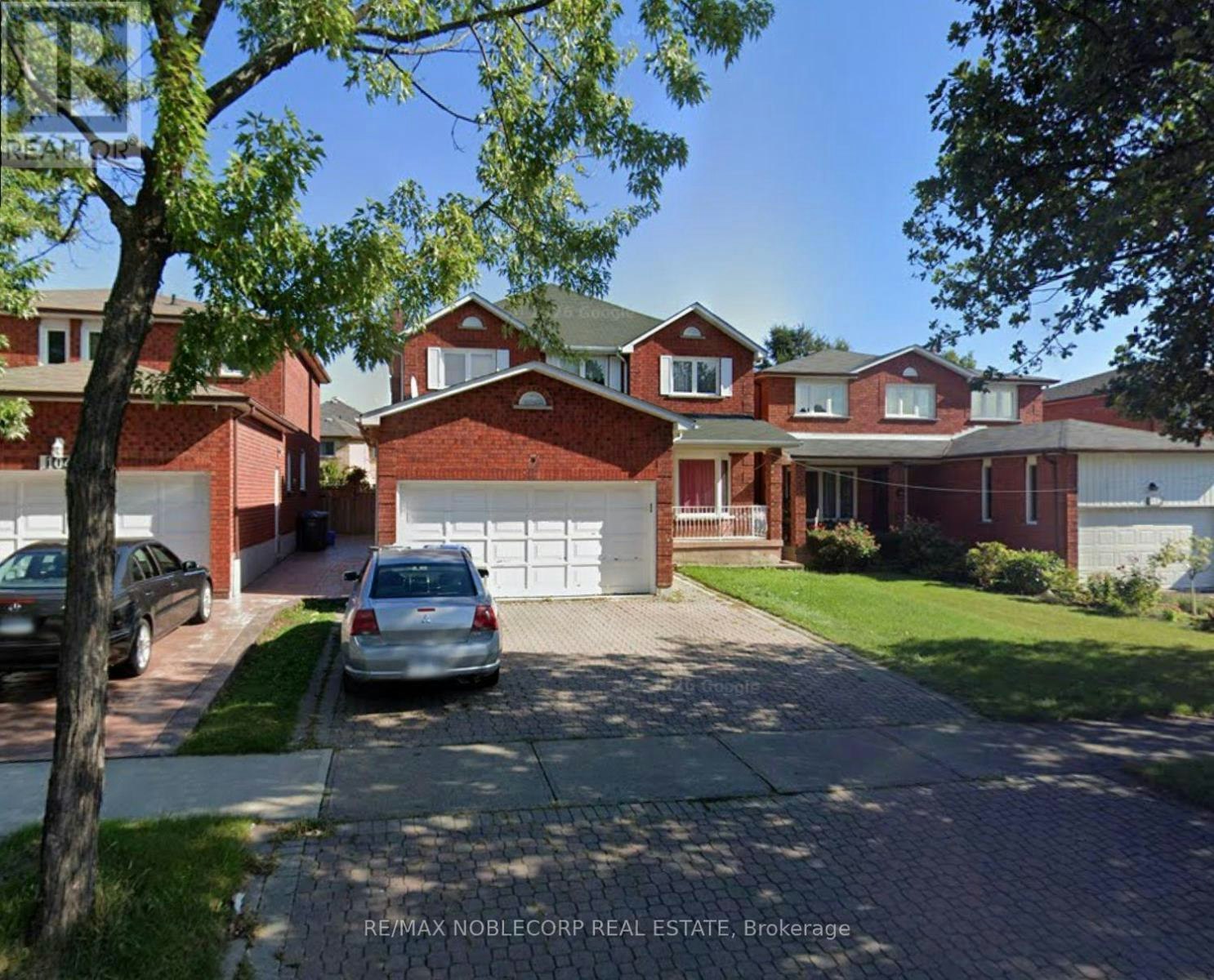 108 Springbrooke Crescent, Mississauga, ON, L5R 2L5