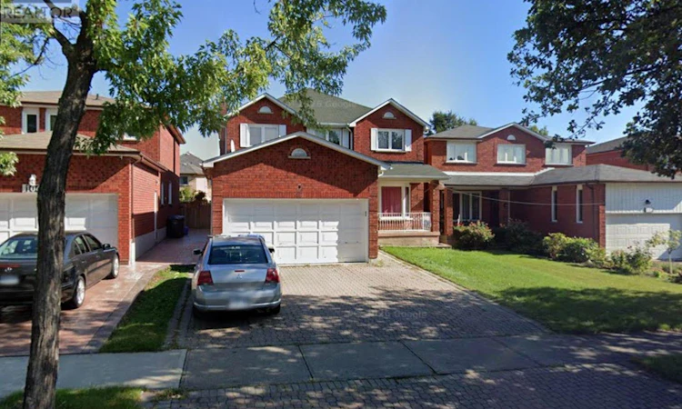 108 Springbrooke Crescent