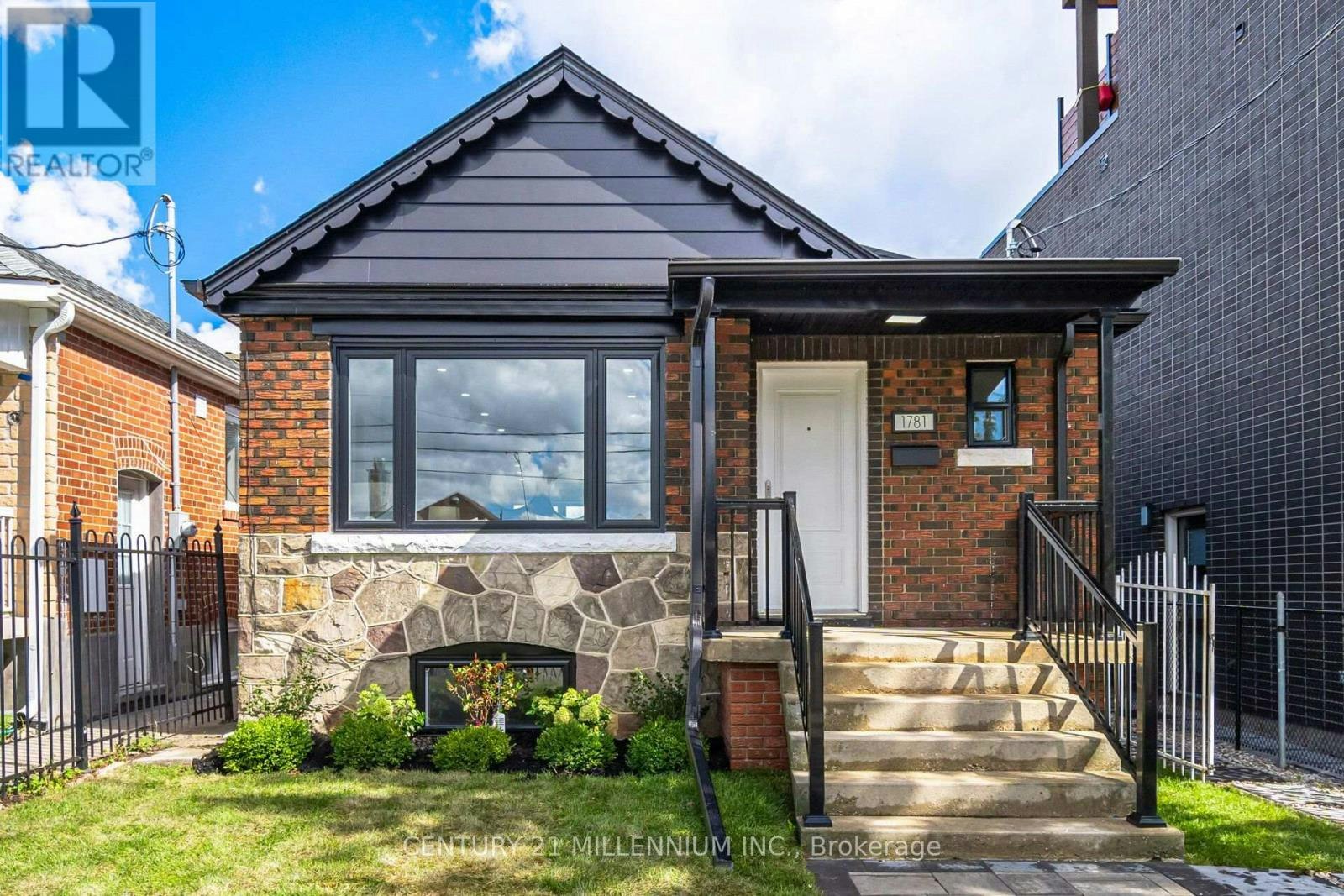 1781 Keele Street, Toronto, ON, M6M 3X2