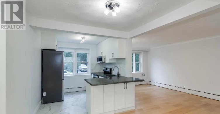1-48 Indian Road Crescent, Toronto, ON, M6P 2G1 - 9