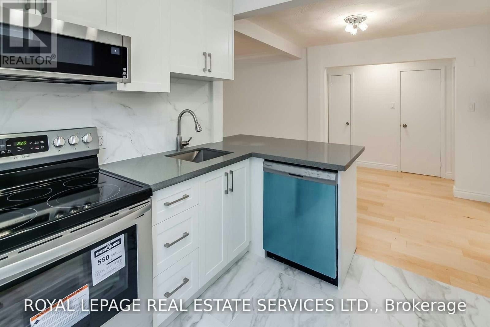 1-48 Indian Road Crescent, Toronto, ON, M6P 2G1 - 7