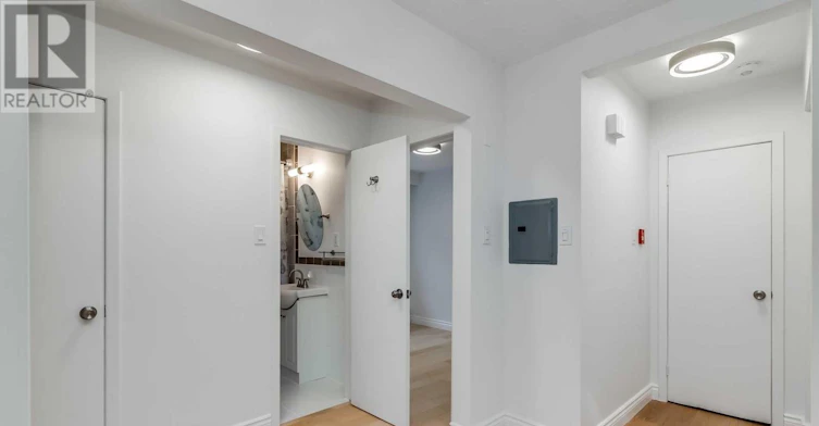 1-48 Indian Road Crescent, Toronto, ON, M6P 2G1 - 20