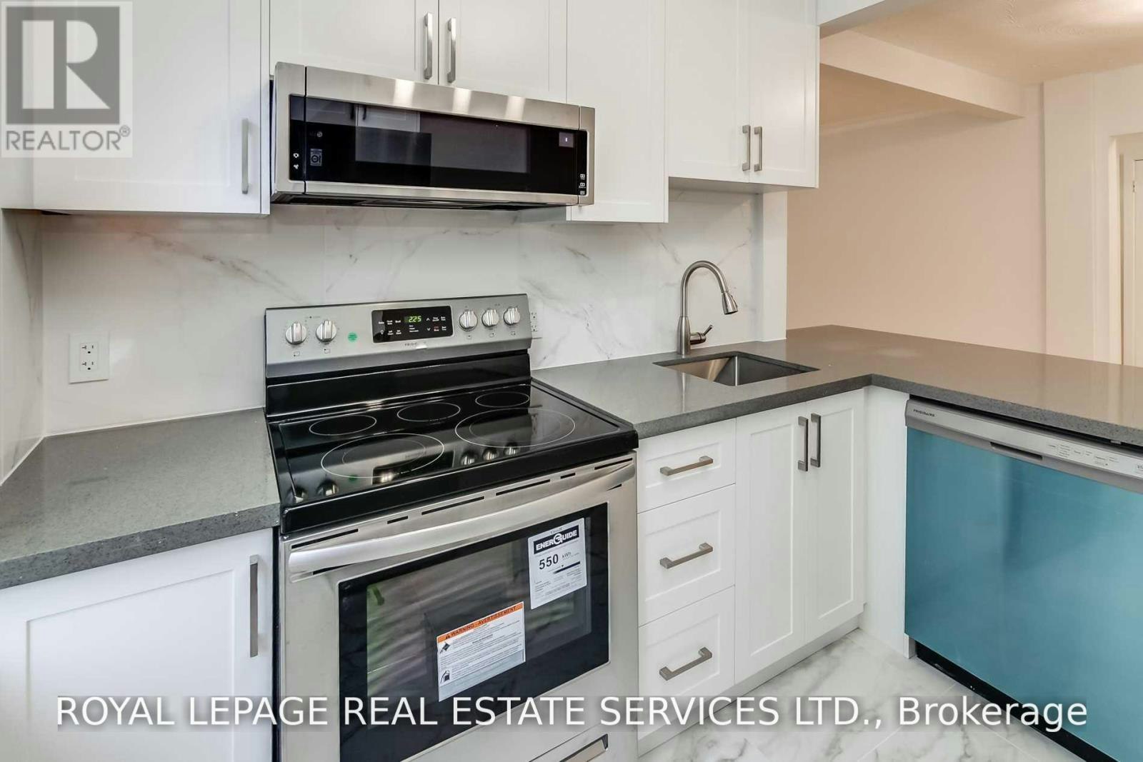1-48 Indian Road Crescent, Toronto, ON, M6P 2G1 - 6