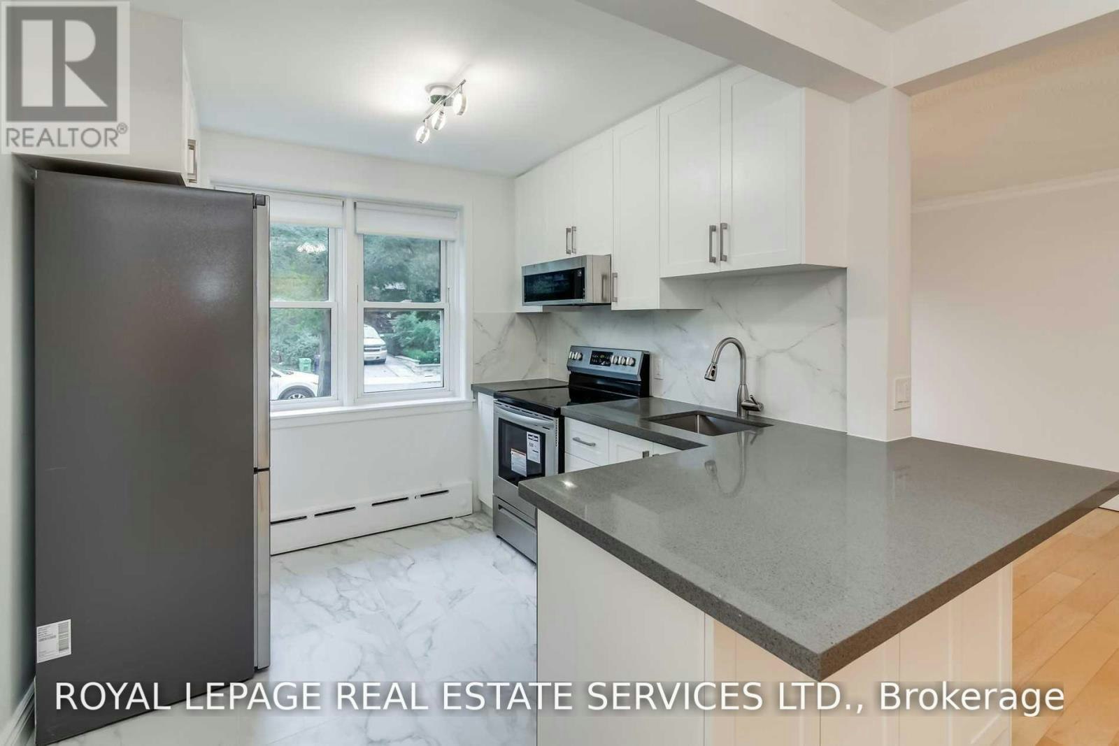 1-48 Indian Road Crescent, Toronto, ON, M6P 2G1 - 4