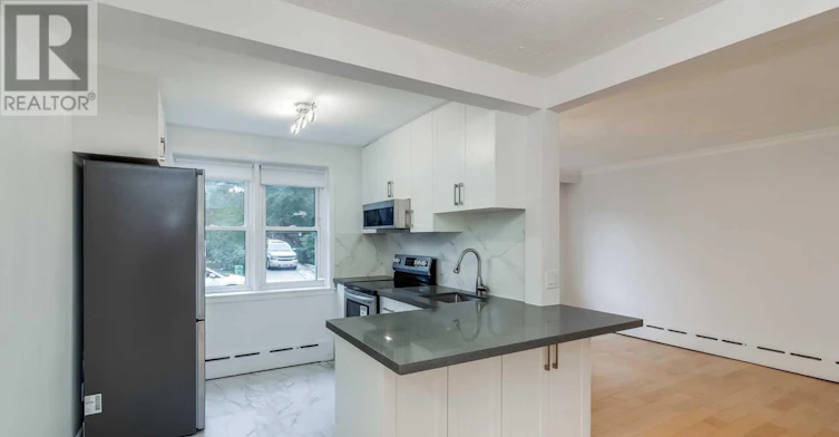 1-48 Indian Road Crescent, Toronto, ON, M6P 2G1 - 10