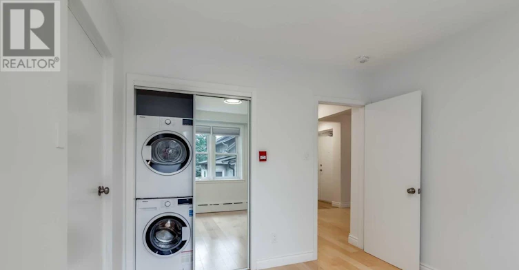 1-48 Indian Road Crescent, Toronto, ON, M6P 2G1 - 24