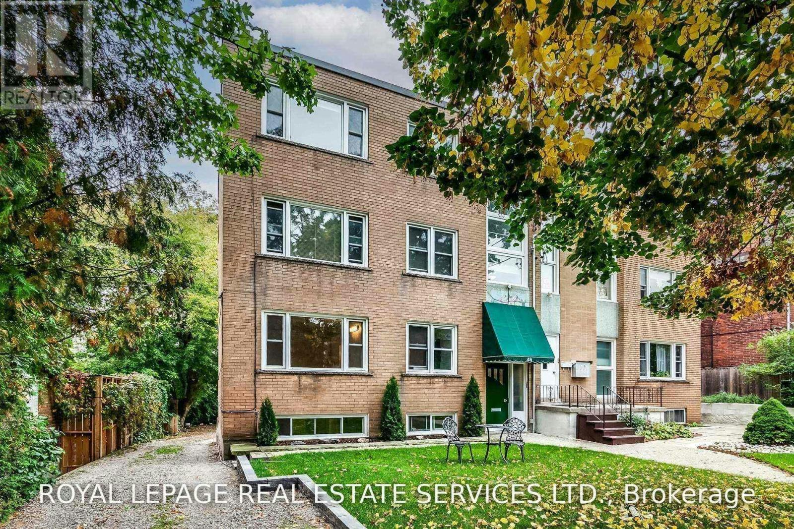 1-48 Indian Road Crescent, Toronto, ON, M6P 2G1