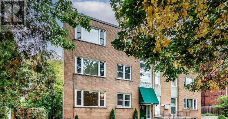 1-48 Indian Road Crescent, Toronto, ON, M6P 2G1