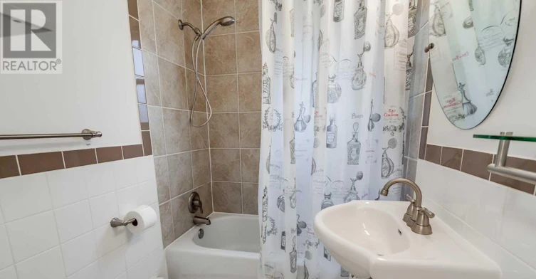 1-48 Indian Road Crescent, Toronto, ON, M6P 2G1 - 26