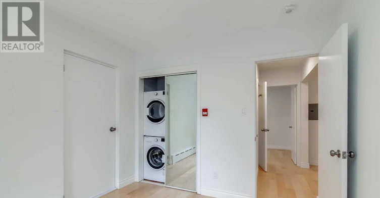 1-48 Indian Road Crescent, Toronto, ON, M6P 2G1 - 23