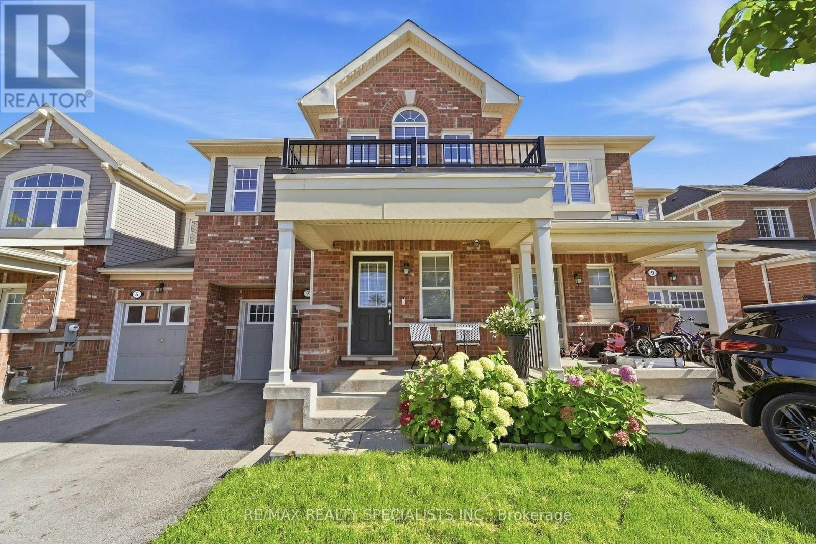 7 Leblanc Crescent, Brampton, ON, L7A 4G7