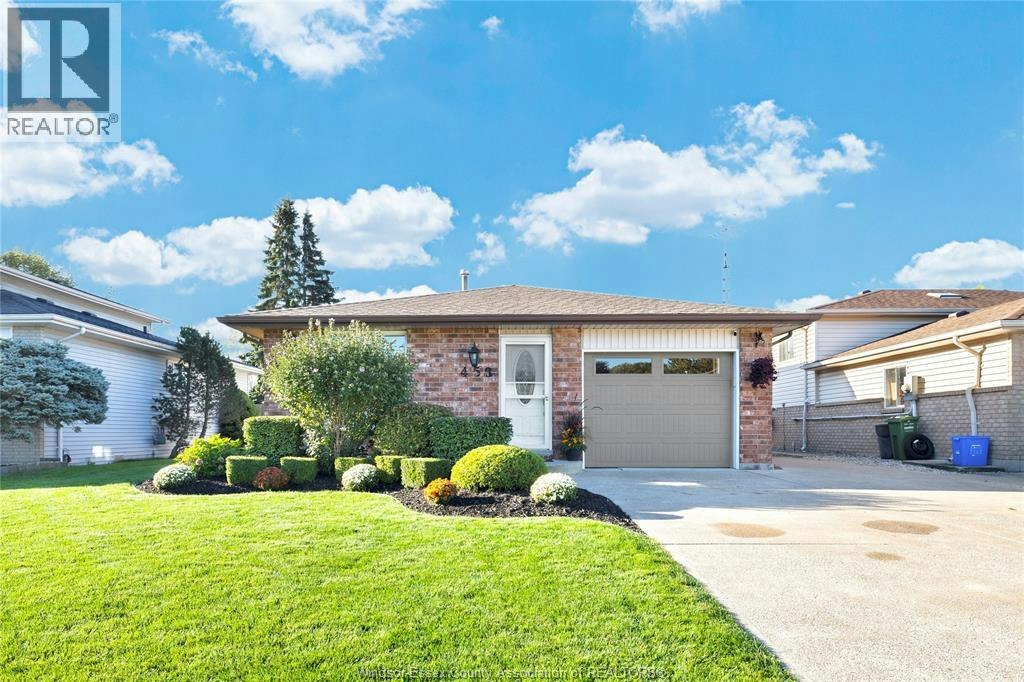 458 Desjardins, Lakeshore, ON, N0R 1A0