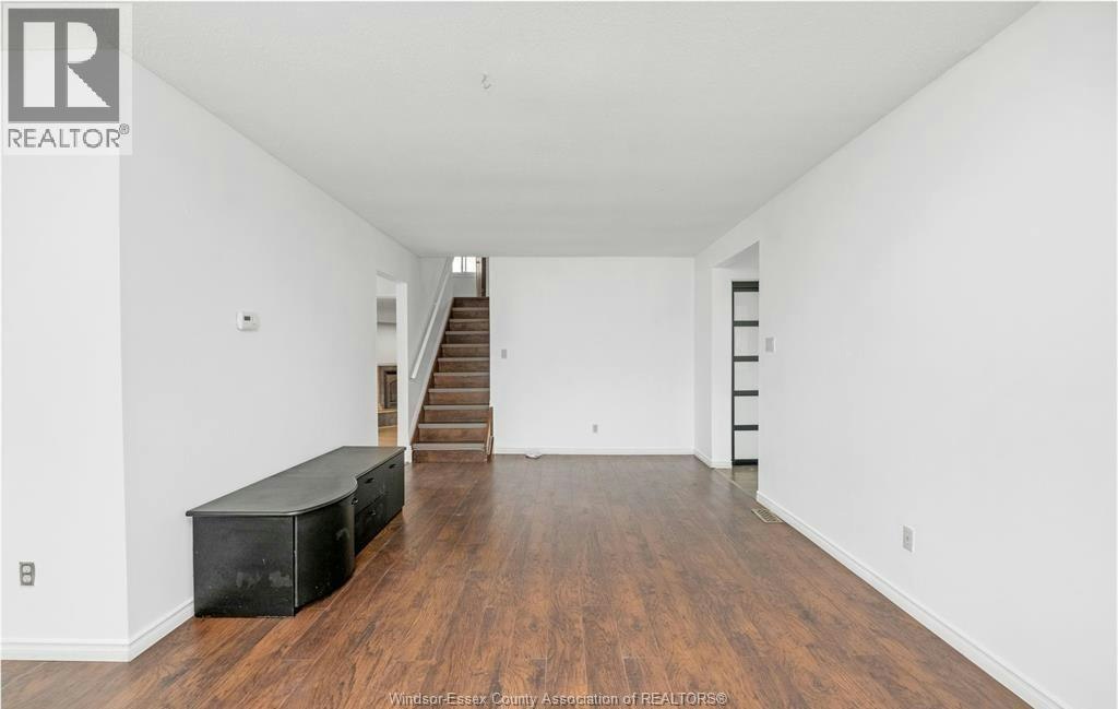 UPPER-9597 Avery Lane, Windsor, ON, N8R 2C1 - 2