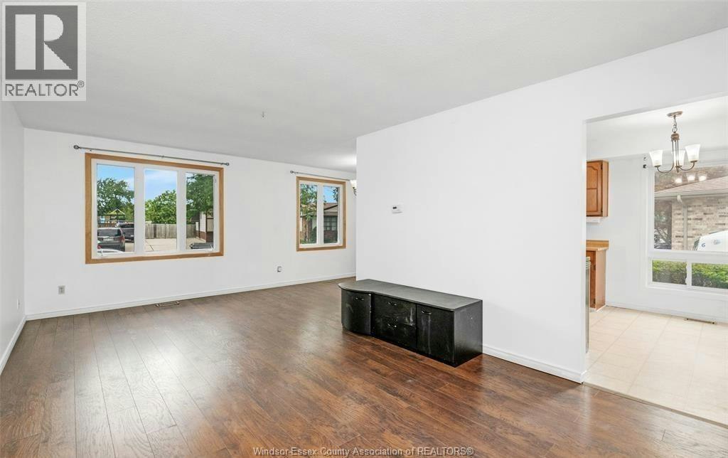 UPPER-9597 Avery Lane, Windsor, ON, N8R 2C1 - 4