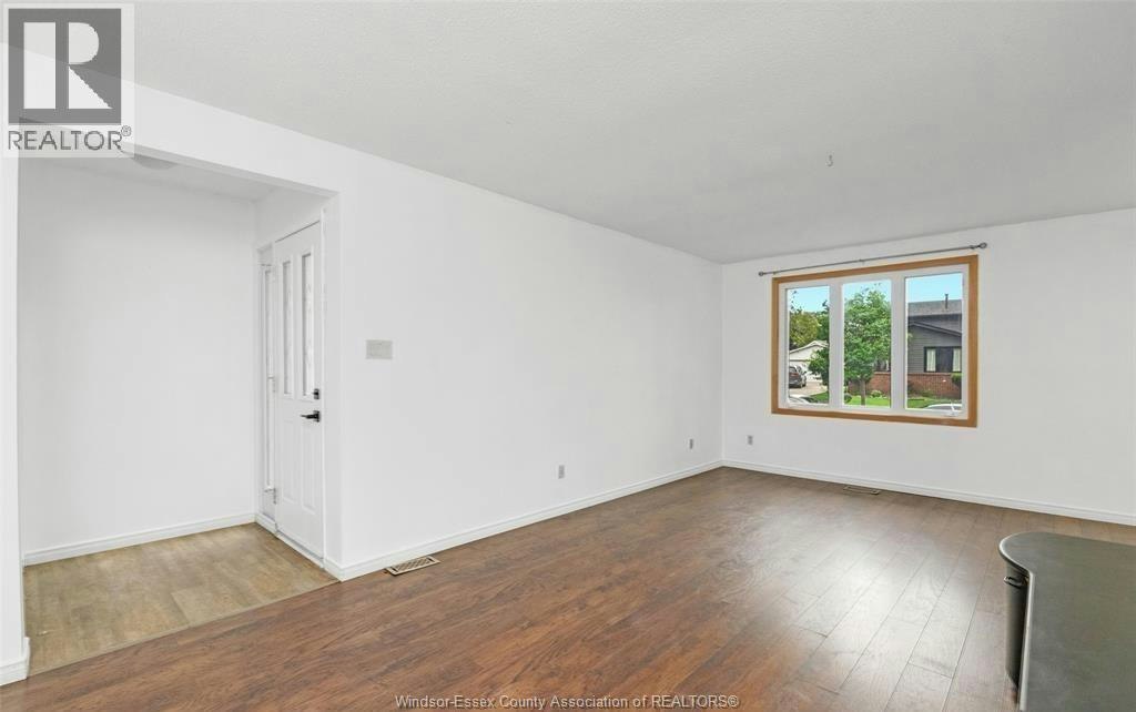 UPPER-9597 Avery Lane, Windsor, ON, N8R 2C1 - 5