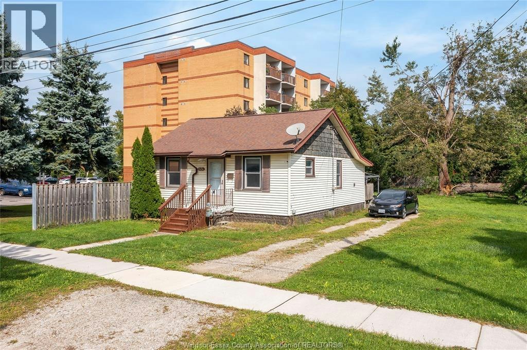 2454 Jos St. Louis Avenue, Windsor, ON, N8T 2M5 - 2