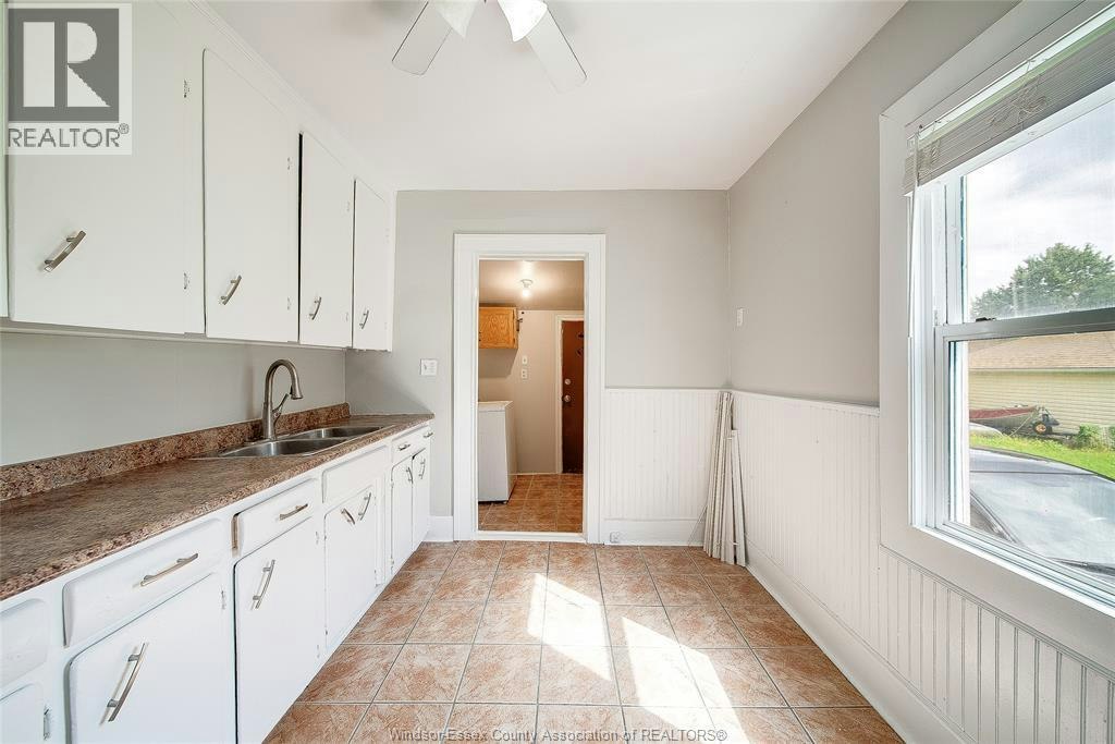 2454 Jos St. Louis Avenue, Windsor, ON, N8T 2M5 - 11