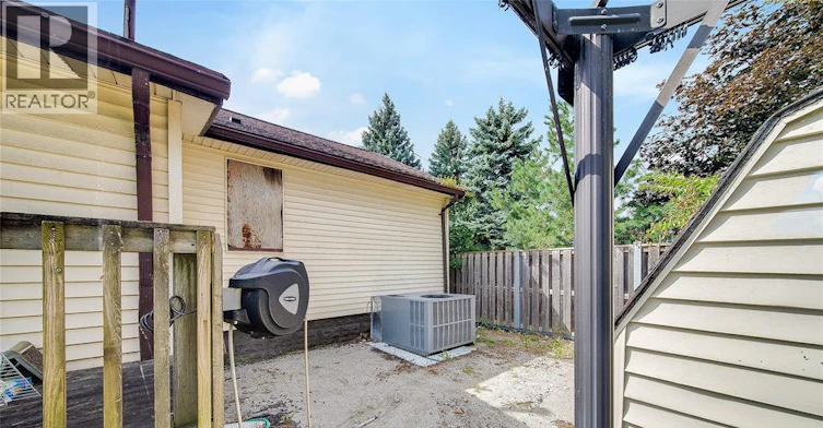 2454 Jos St. Louis Avenue, Windsor, ON, N8T 2M5 - 38
