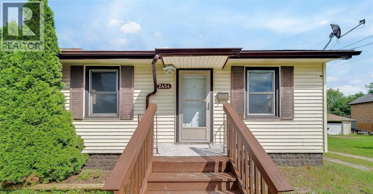 2454 Jos St. Louis Avenue, Windsor, ON, N8T 2M5 - 3