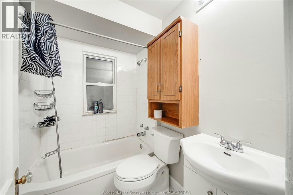 2454 Jos St. Louis Avenue, Windsor, ON, N8T 2M5 - 26