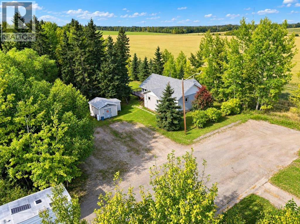 5160-5156 52nd Street, Caroline, AB, T0M 0M0