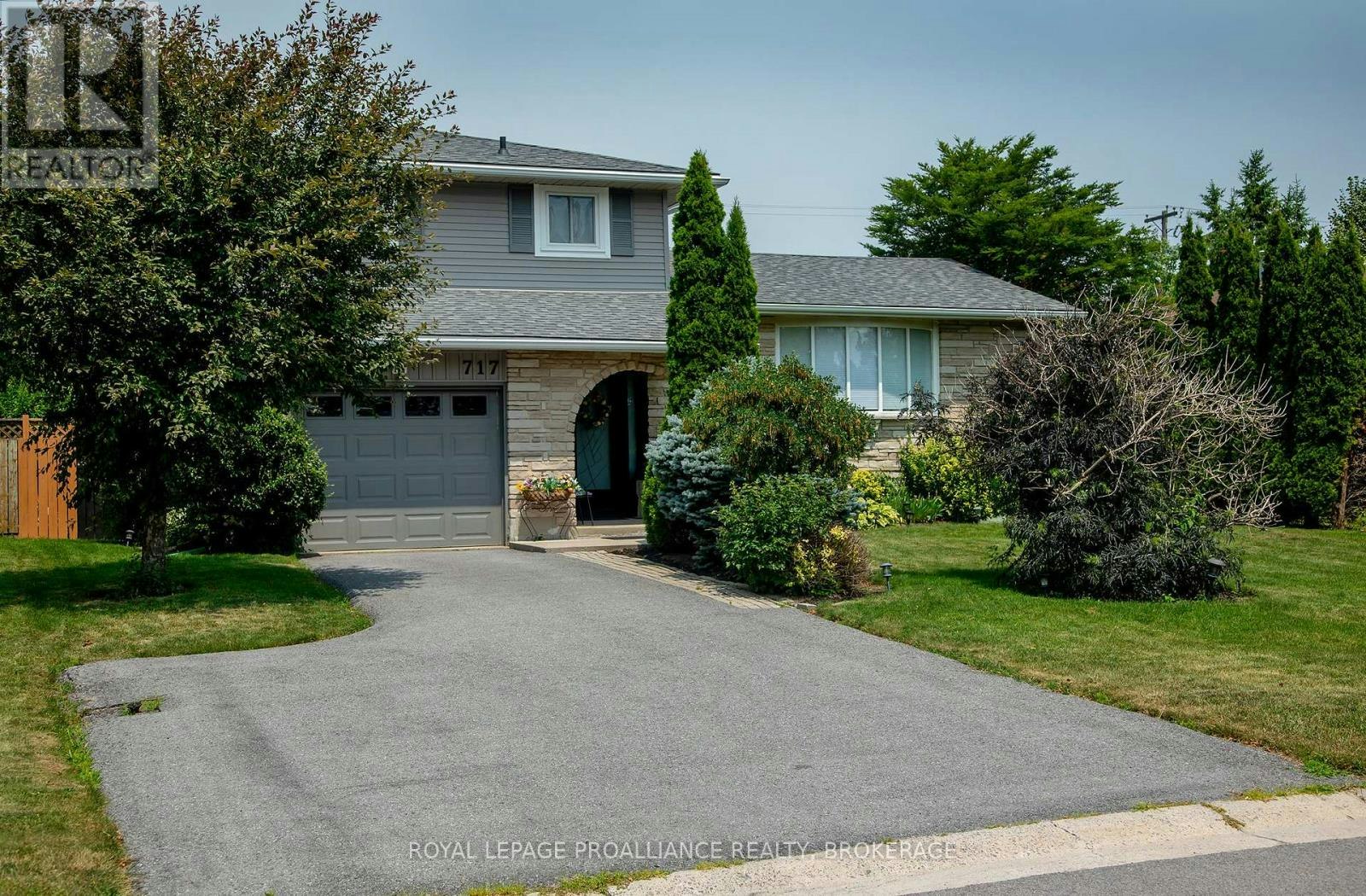 717 Laidlaw Crescent, Kingston, ON, K7M 5M3