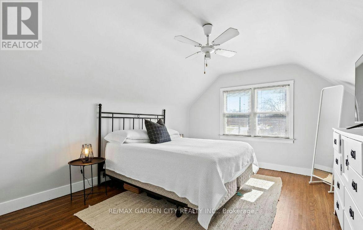 4 Lynn Street WEST, St. Catharines, ON, L2N 3N7 - 20