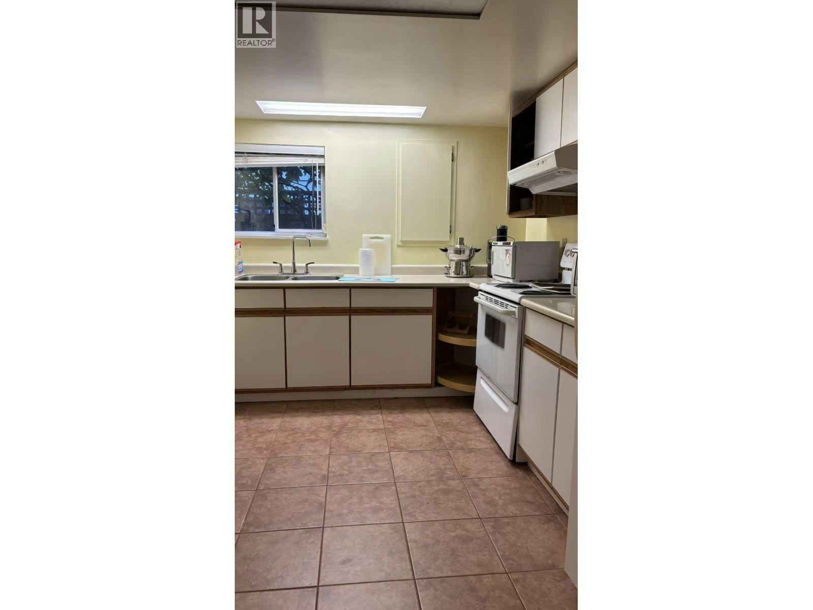 3631 W 26th Avenue, Vancouver, BC, V6S 1P2 - 3