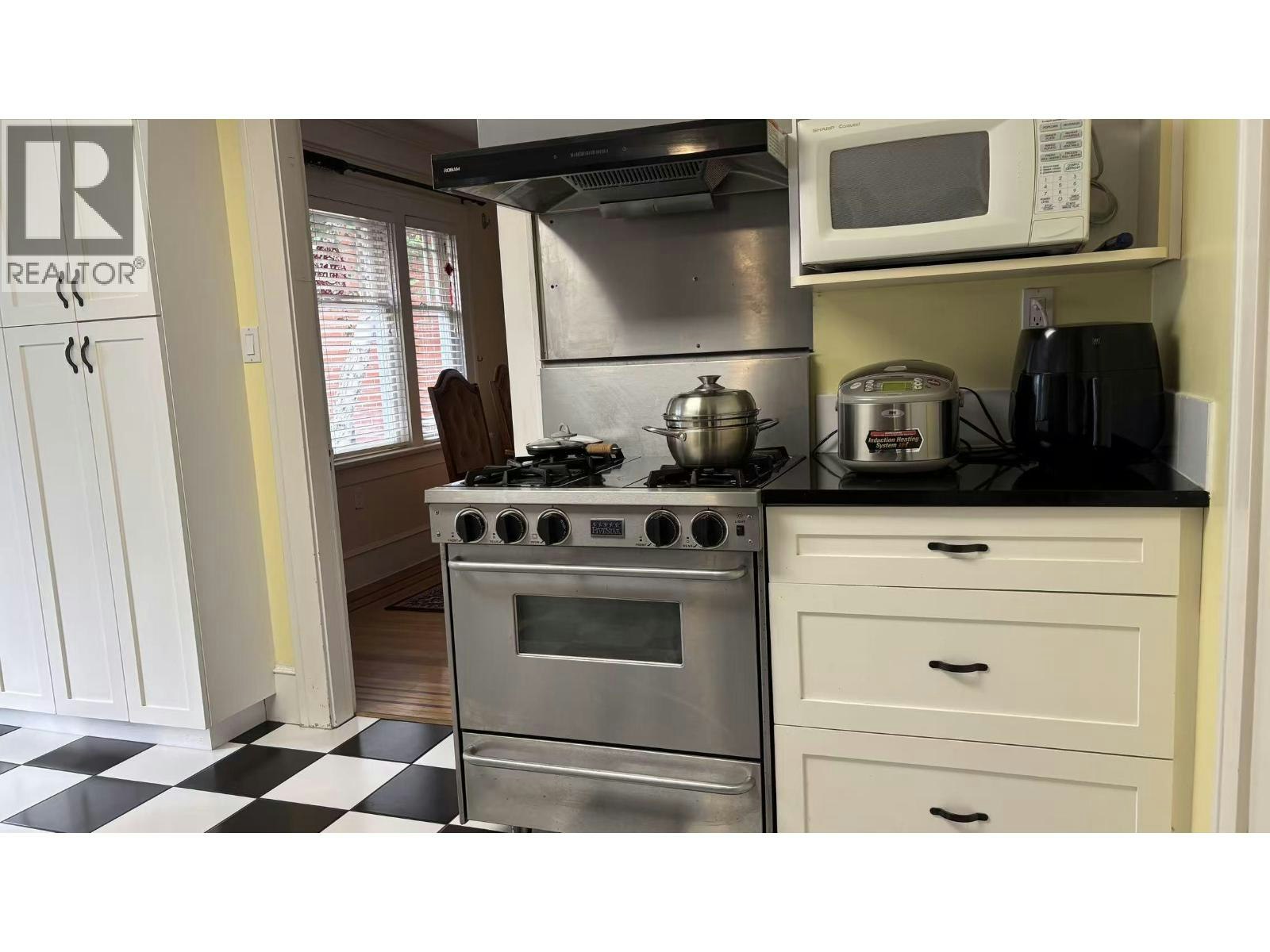3631 W 26th Avenue, Vancouver, BC, V6S 1P2 - 13