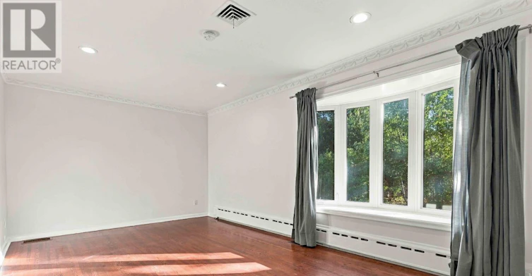 20 Oxbow Road, Toronto, ON, M3B 2A2 - 20