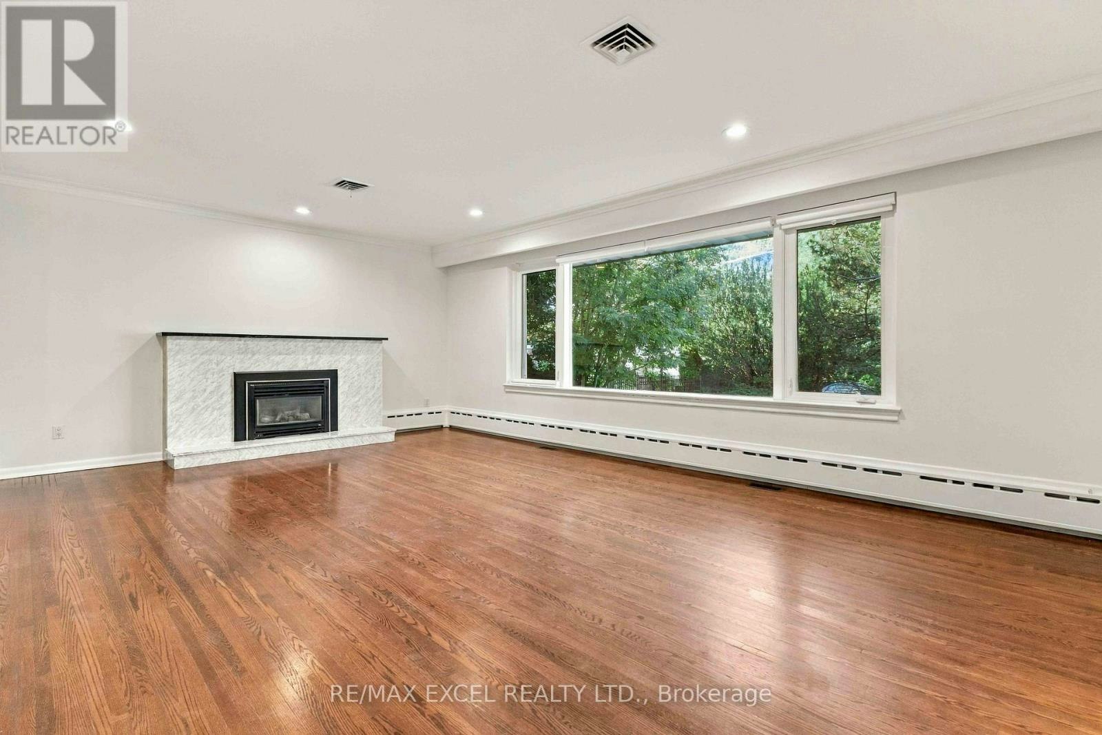 20 Oxbow Road, Toronto, ON, M3B 2A2 - 6