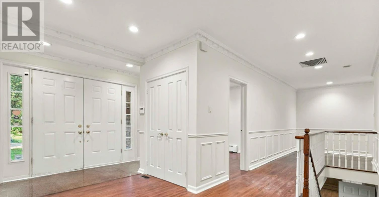 20 Oxbow Road, Toronto, ON, M3B 2A2 - 4