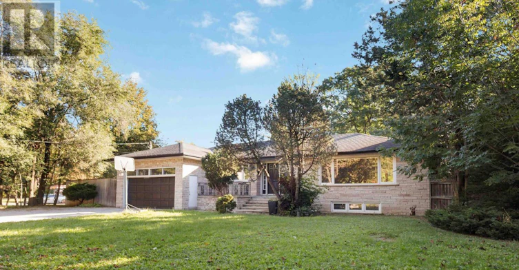 20 Oxbow Road, Toronto, ON, M3B 2A2 - 2