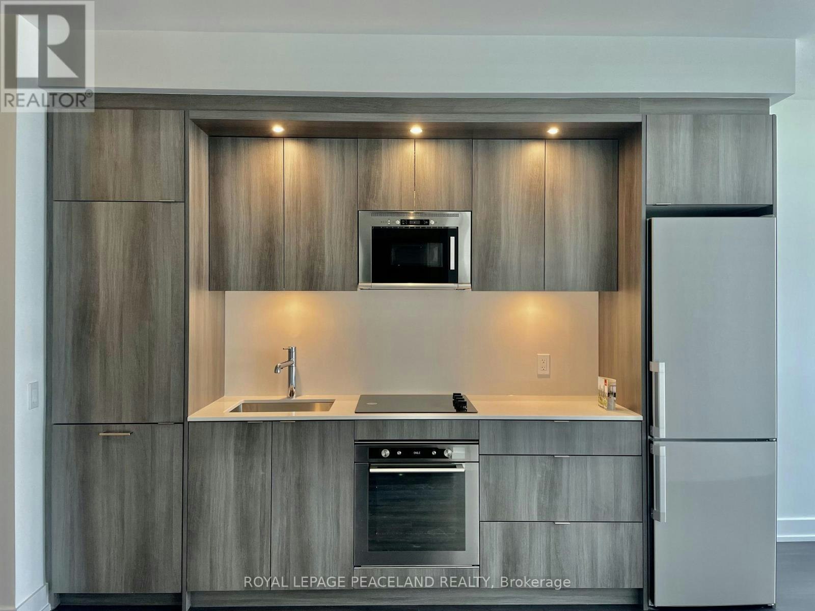 3511-30 Inn ON The Park Drive, Toronto, ON, M3C 0P8 - 7