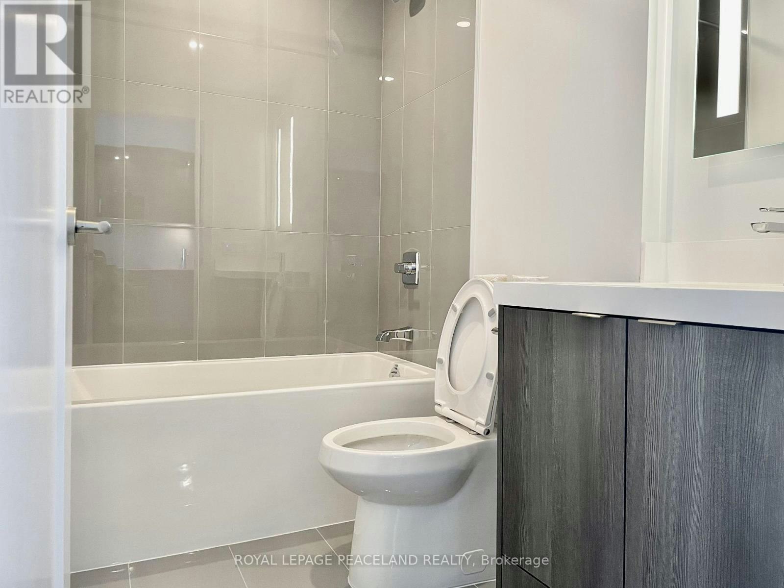 3511-30 Inn ON The Park Drive, Toronto, ON, M3C 0P8 - 6