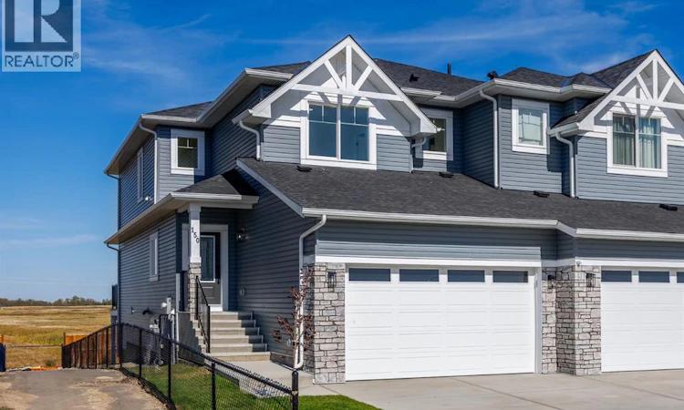 150 Lakewood Crescent