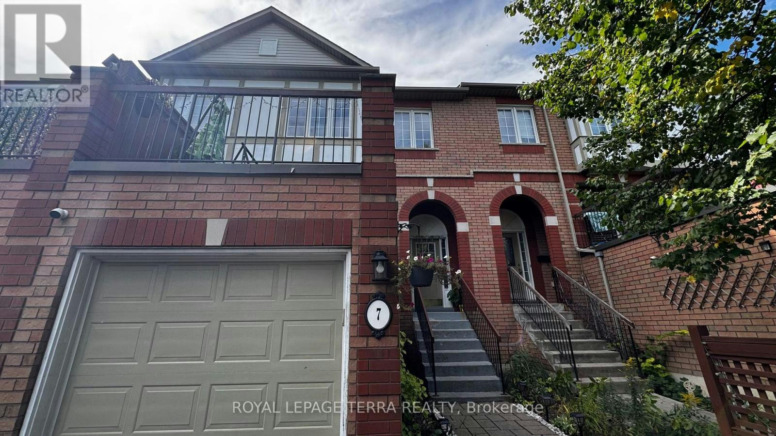 7-2871 Darien Road, Burlington, ON, L7M 4R6